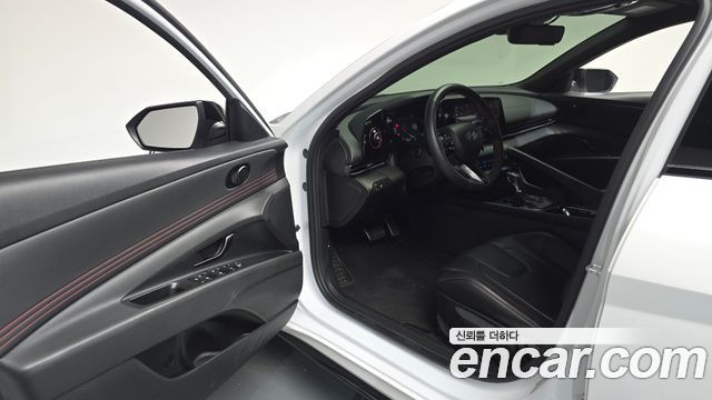 Hyundai AVANTE 2024 — photo 13