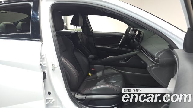 Hyundai AVANTE 2024 — photo 17
