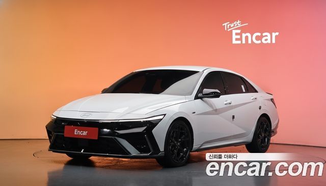 Hyundai AVANTE 2024 — photo 1