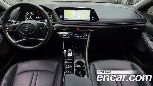Hyundai Sonata 2022 — photo 10