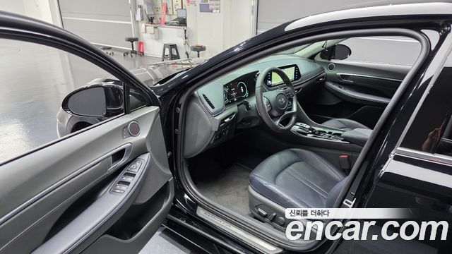 Hyundai Sonata 2022 — photo 13
