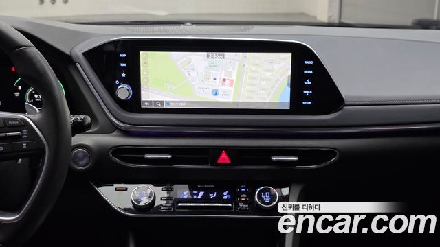 Hyundai Sonata 2022 — photo 19