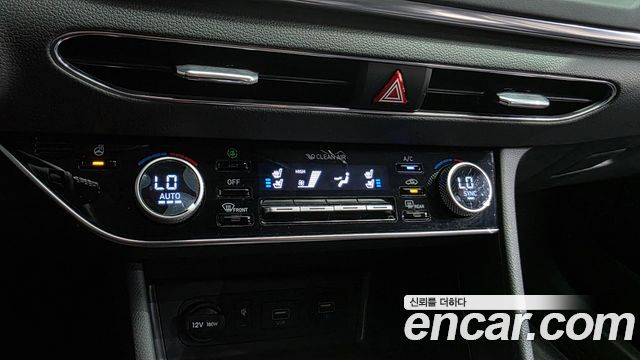 Hyundai Sonata 2022 — photo 31