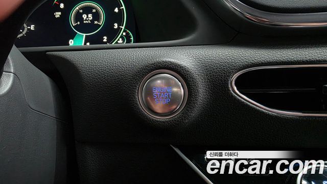 Hyundai Sonata 2022 — photo 39