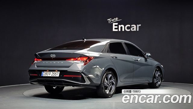 Hyundai AVANTE 2025 — photo 2