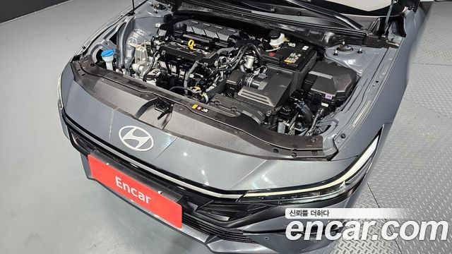 Hyundai AVANTE 2025 — photo 6
