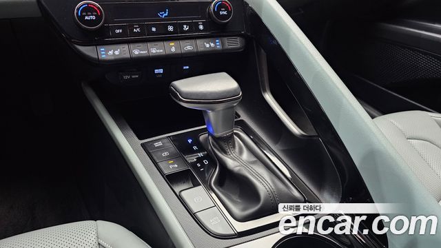 Hyundai AVANTE 2025 — photo 9