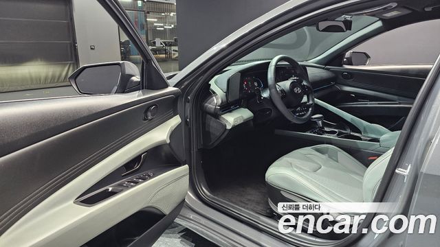 Hyundai AVANTE 2025 — photo 10