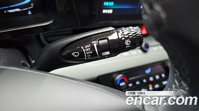 Hyundai AVANTE 2025 — photo 19
