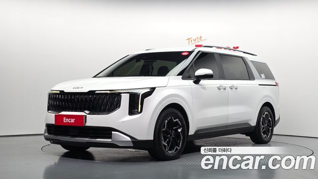 Kia Canival 2025 — photo 1