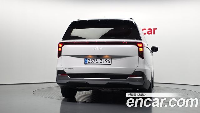 Kia Canival 2025 — photo 4