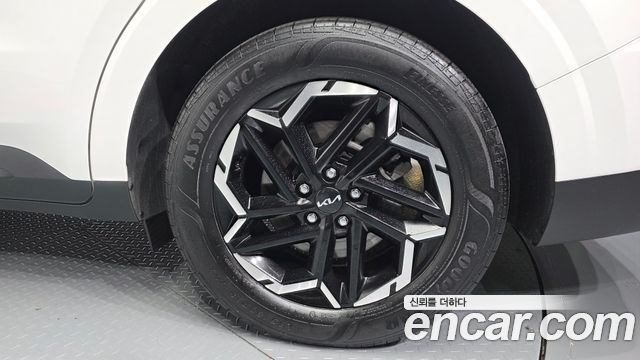 Kia Canival 2025 — photo 7