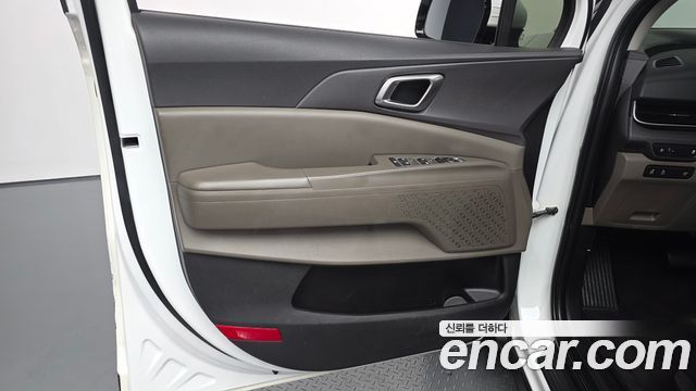 Kia Canival 2025 — photo 14