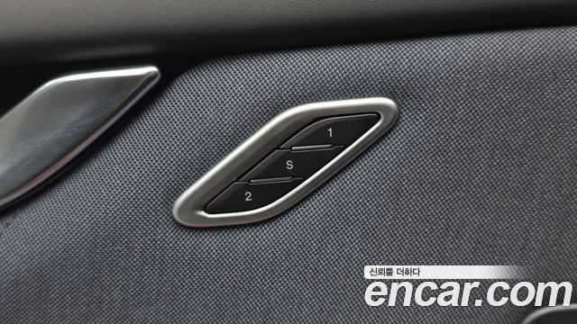 Maserati Ghibli 2020 — photo 19
