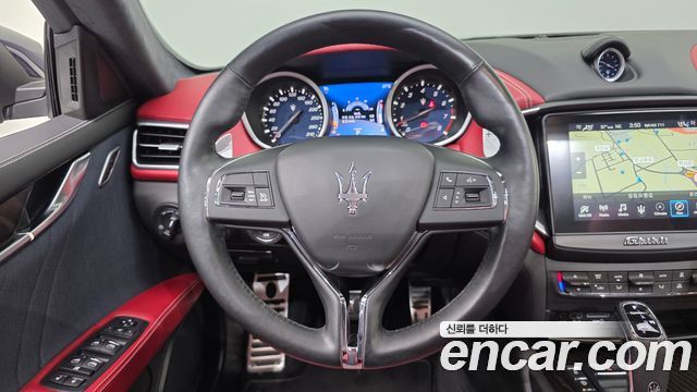 Maserati Ghibli 2020 — photo 24
