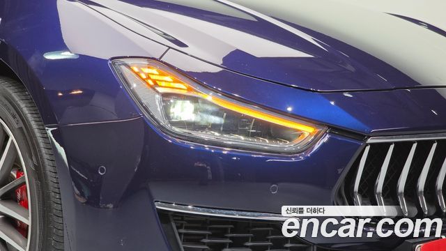 Maserati Ghibli 2020 — photo 8
