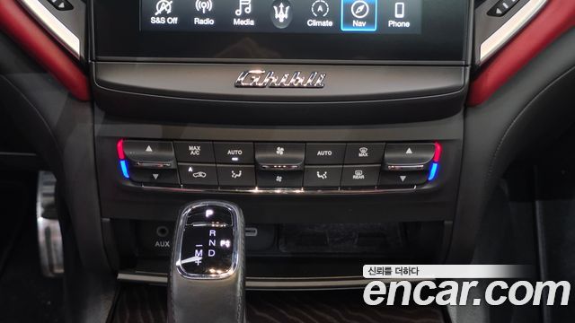 Maserati Ghibli 2020 — photo 33