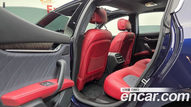 Maserati Ghibli 2020 — photo 34