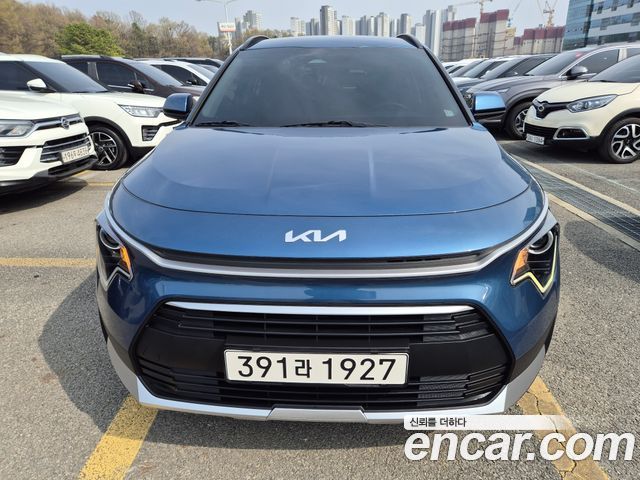 Kia Niro 2022 — photo 1