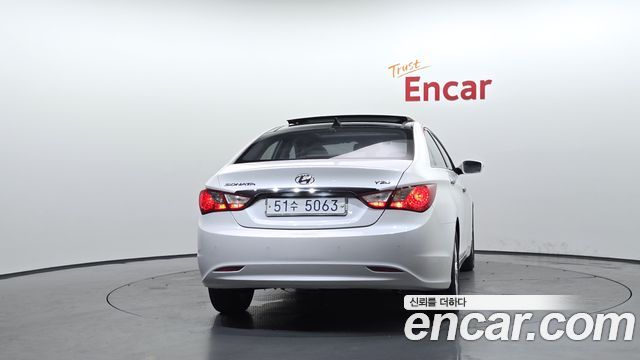 Hyundai Sonata 2010 — photo 4