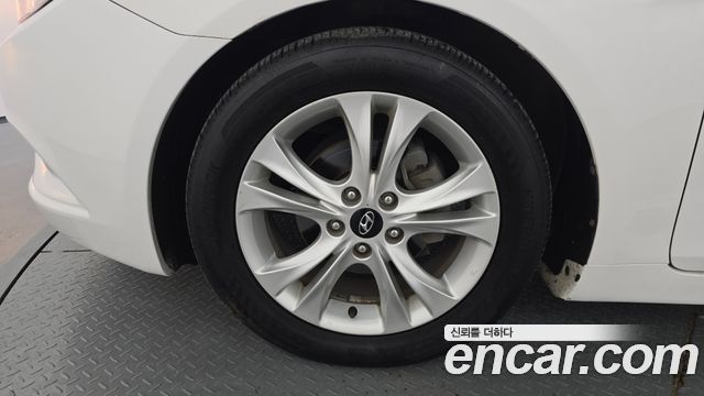 Hyundai Sonata 2010 — photo 5