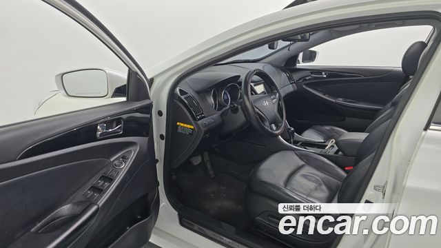 Hyundai Sonata 2010 — photo 10