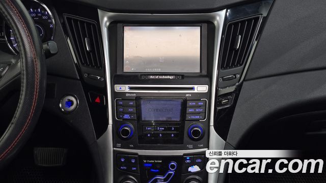 Hyundai Sonata 2010 — photo 14