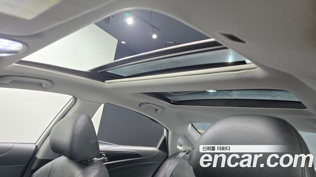 Hyundai Sonata 2010 — photo 18
