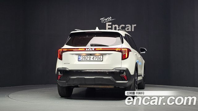 Kia Seltos 2023 — photo 4