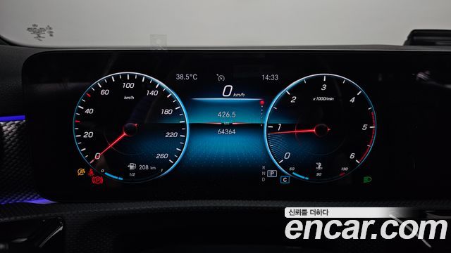 Mercedes-Benz A-Class 2021 — photo 11