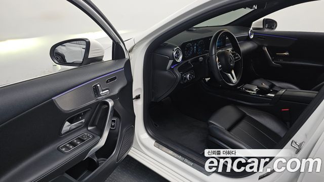 Mercedes-Benz A-Class 2021 — photo 13