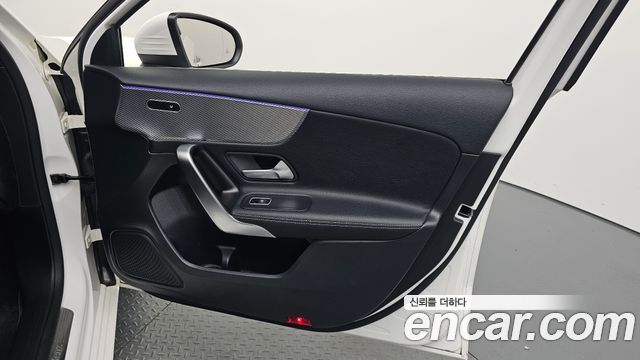 Mercedes-Benz A-Class 2021 — photo 14