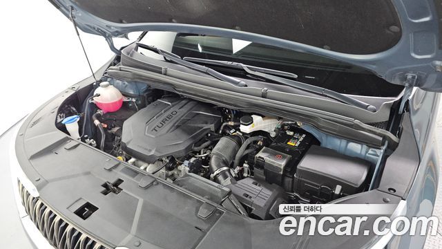 Kia Canival 2021 — photo 6