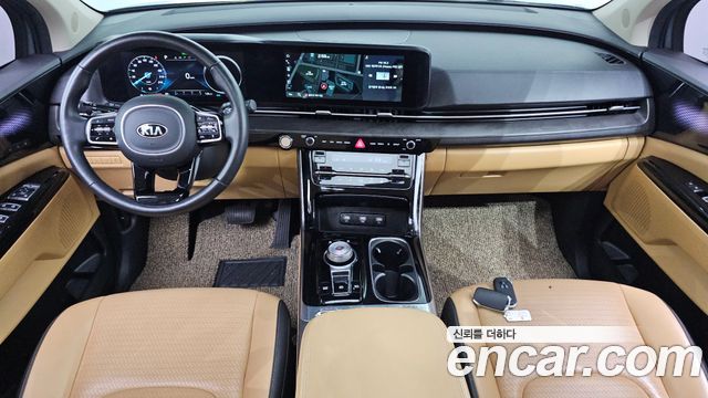 Kia Canival 2021 — photo 10