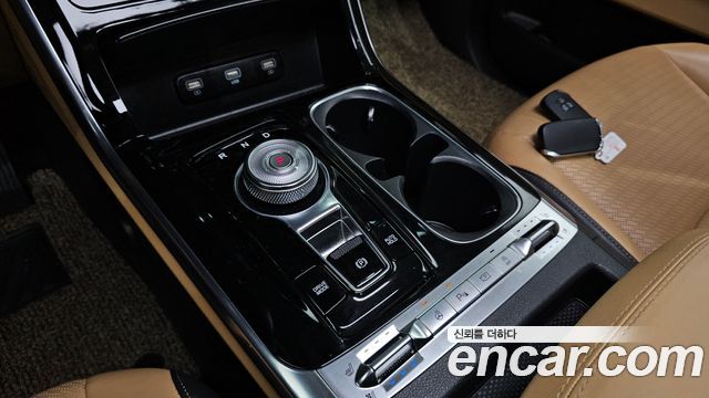 Kia Canival 2021 — photo 12