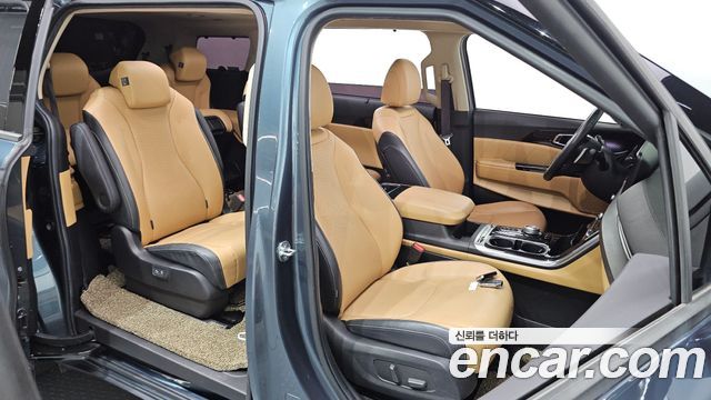 Kia Canival 2021 — photo 18