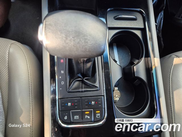Kia Canival 2018 — photo 15