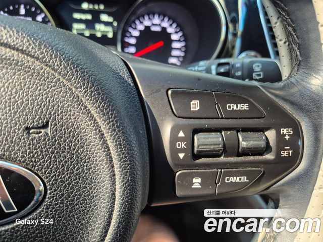 Kia Canival 2018 — photo 19