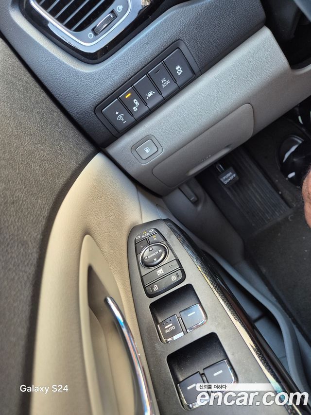 Kia Canival 2018 — photo 20