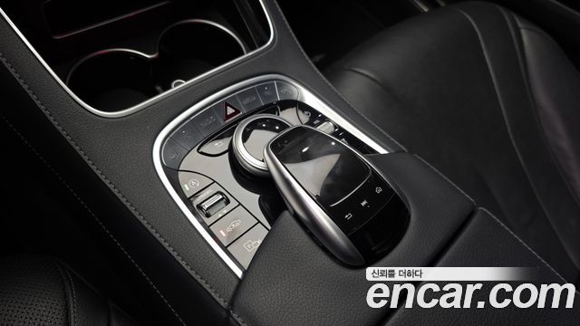Mercedes-Benz S-Class 2019 — photo 17