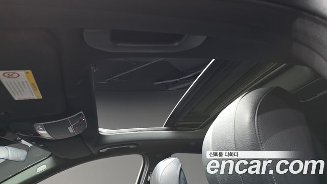 Mercedes-Benz S-Class 2019 — photo 18