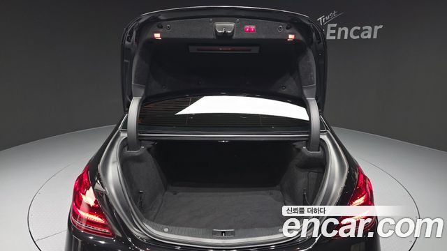 Mercedes-Benz S-Class 2019 — photo 20