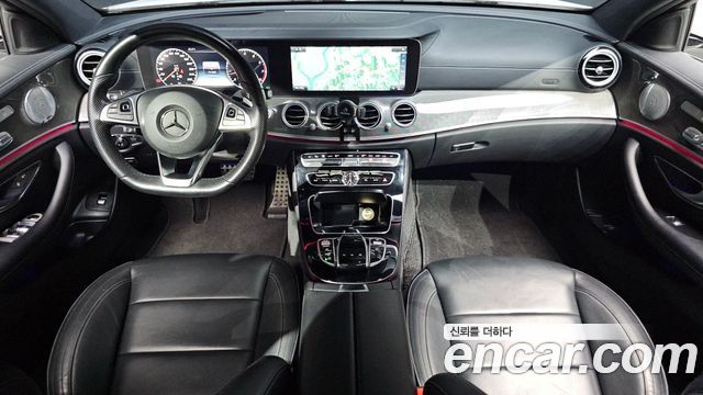 Mercedes-Benz E-Class 2018 — photo 7