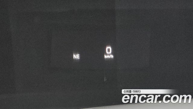 Mercedes-Benz E-Class 2018 — photo 18