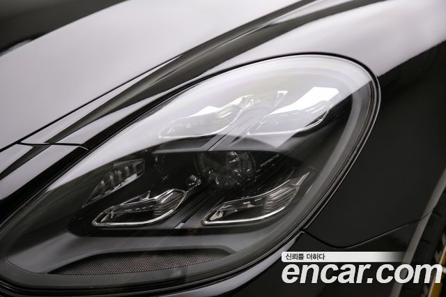 Porsche Panamera 2021 — photo 4