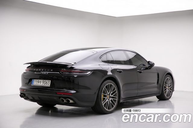 Porsche Panamera 2021 — photo 5