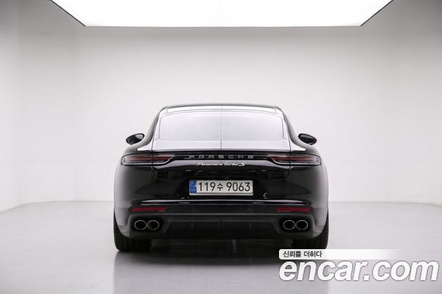 Porsche Panamera 2021 — photo 6