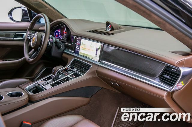 Porsche Panamera 2021 — photo 13