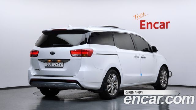 Kia Canival 2016 — photo 2