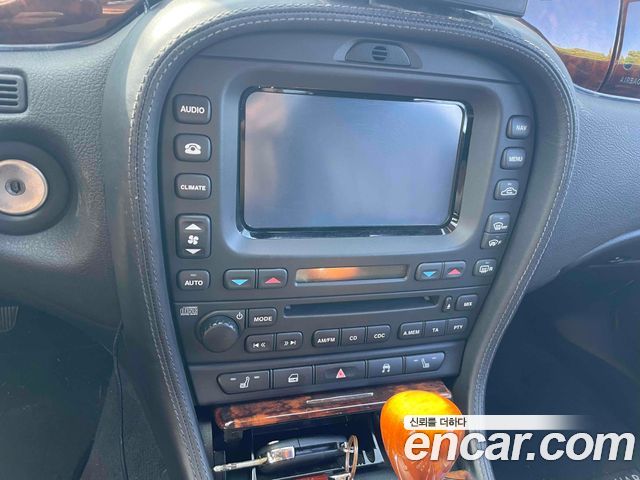 Jaguar S-TYPE 2008 — photo 10